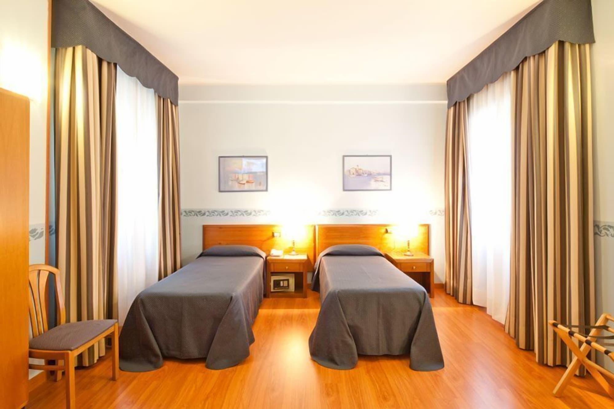 Hotel Terminus & Plaza Πίζα Δωμάτιο φωτογραφία