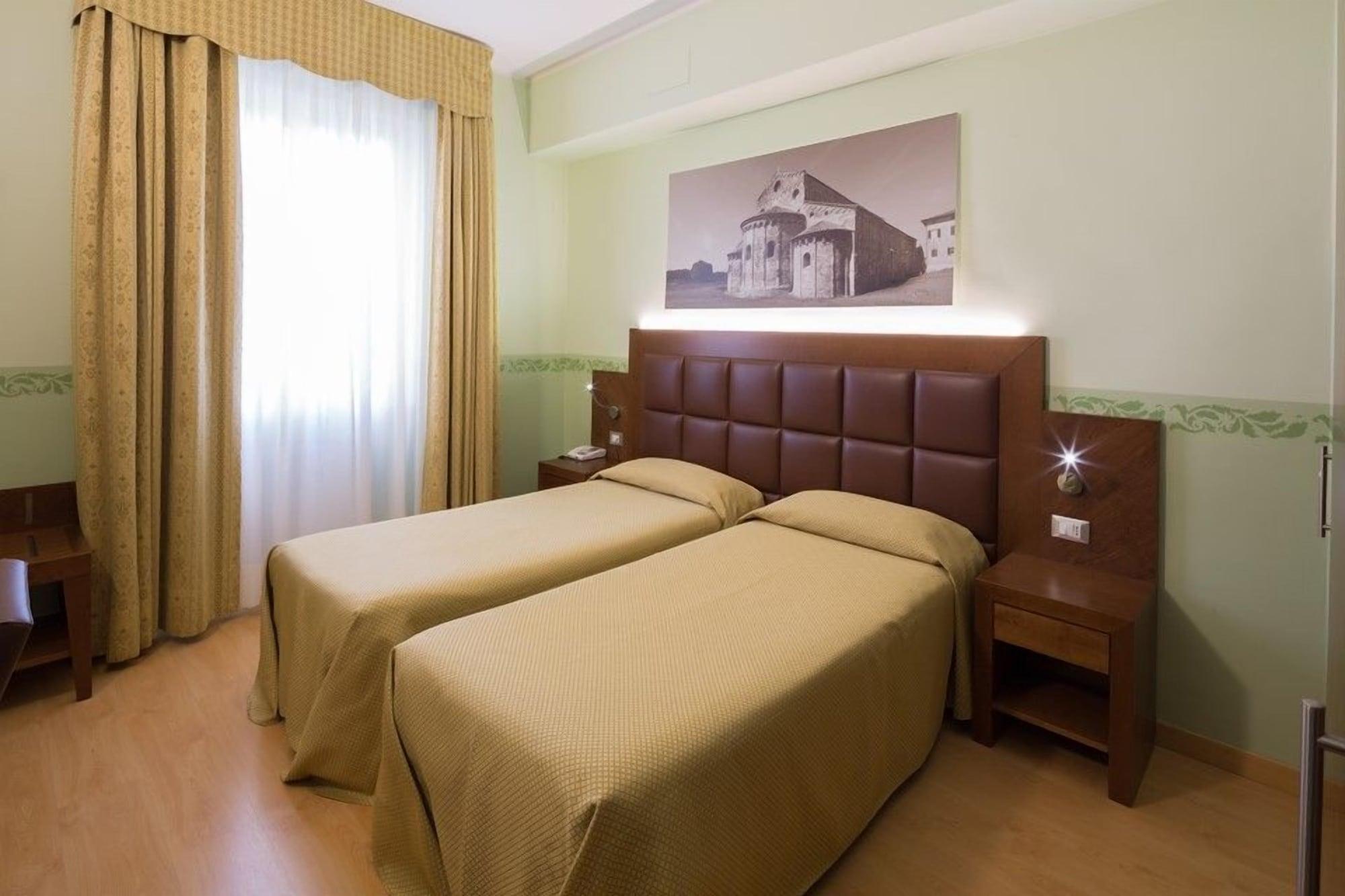 Hotel Terminus & Plaza Πίζα Εξωτερικό φωτογραφία