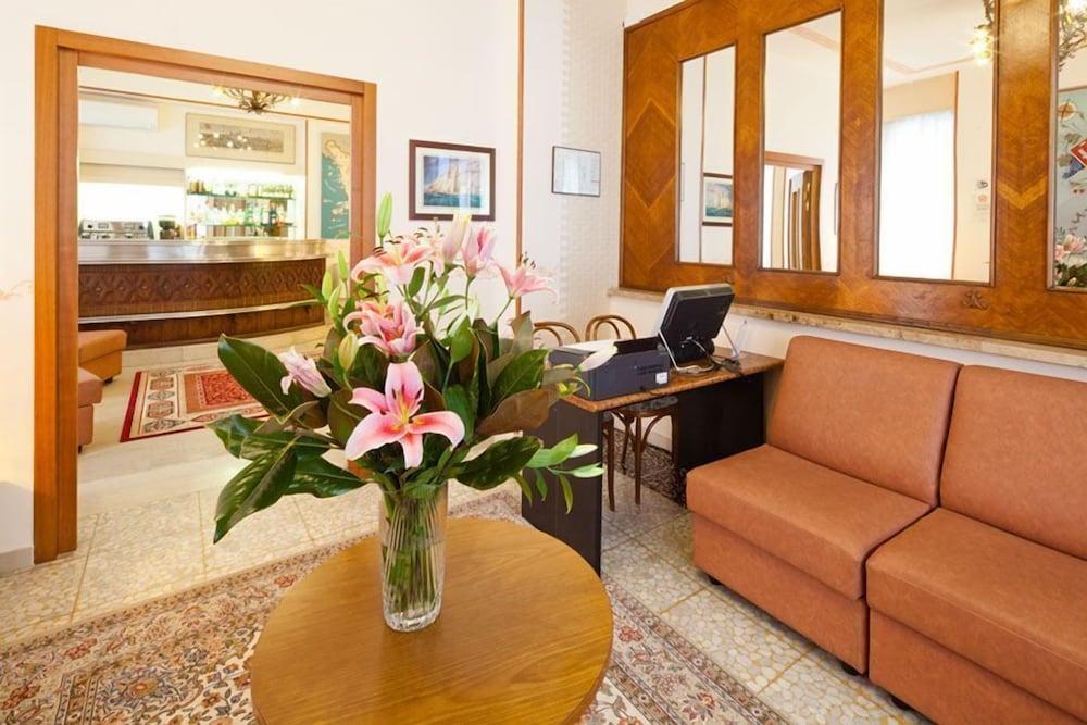Hotel Terminus & Plaza Πίζα Εξωτερικό φωτογραφία