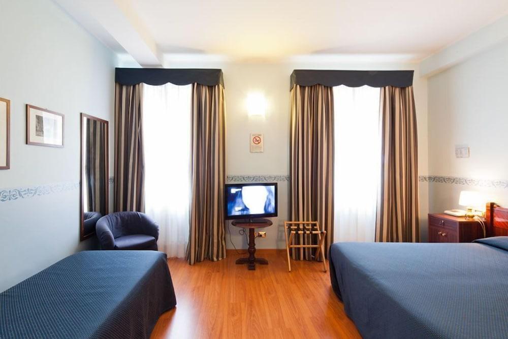 Hotel Terminus & Plaza Πίζα Εξωτερικό φωτογραφία