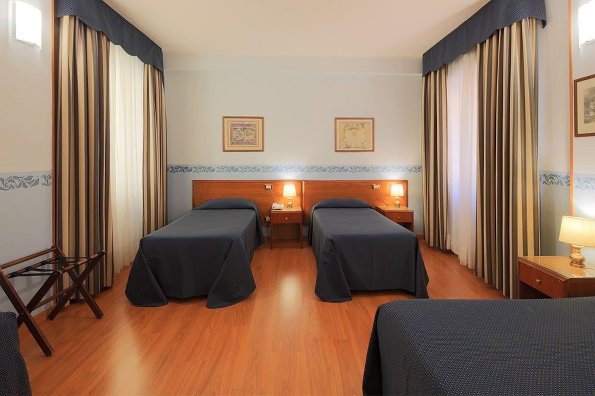 Hotel Terminus & Plaza Πίζα Εξωτερικό φωτογραφία