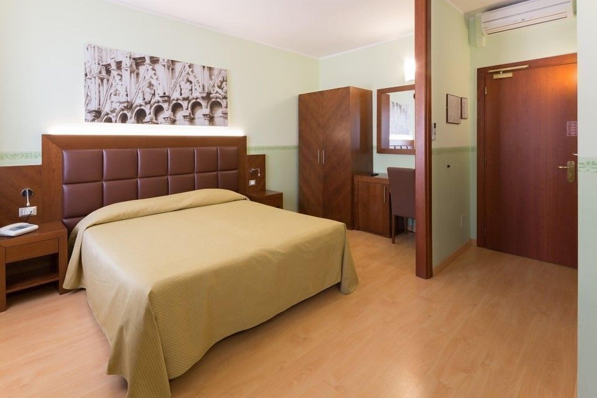 Hotel Terminus & Plaza Πίζα Εξωτερικό φωτογραφία