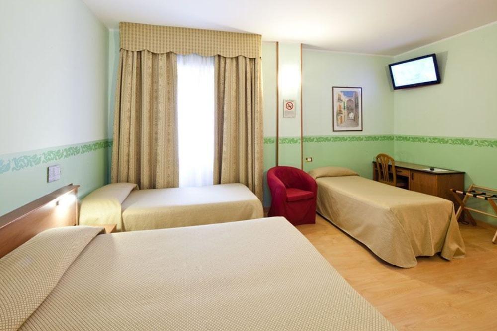 Hotel Terminus & Plaza Πίζα Εξωτερικό φωτογραφία