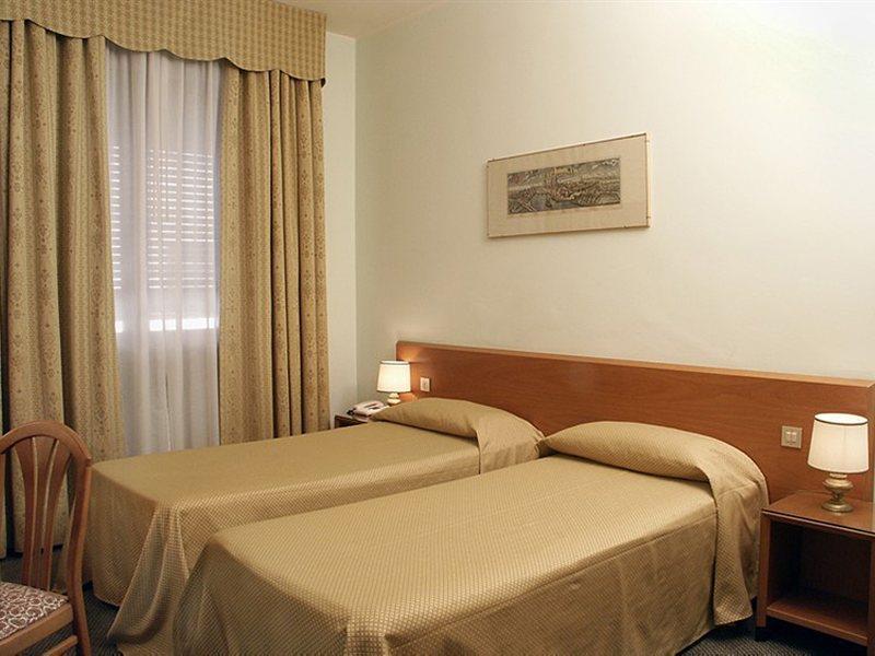 Hotel Terminus & Plaza Πίζα Εξωτερικό φωτογραφία