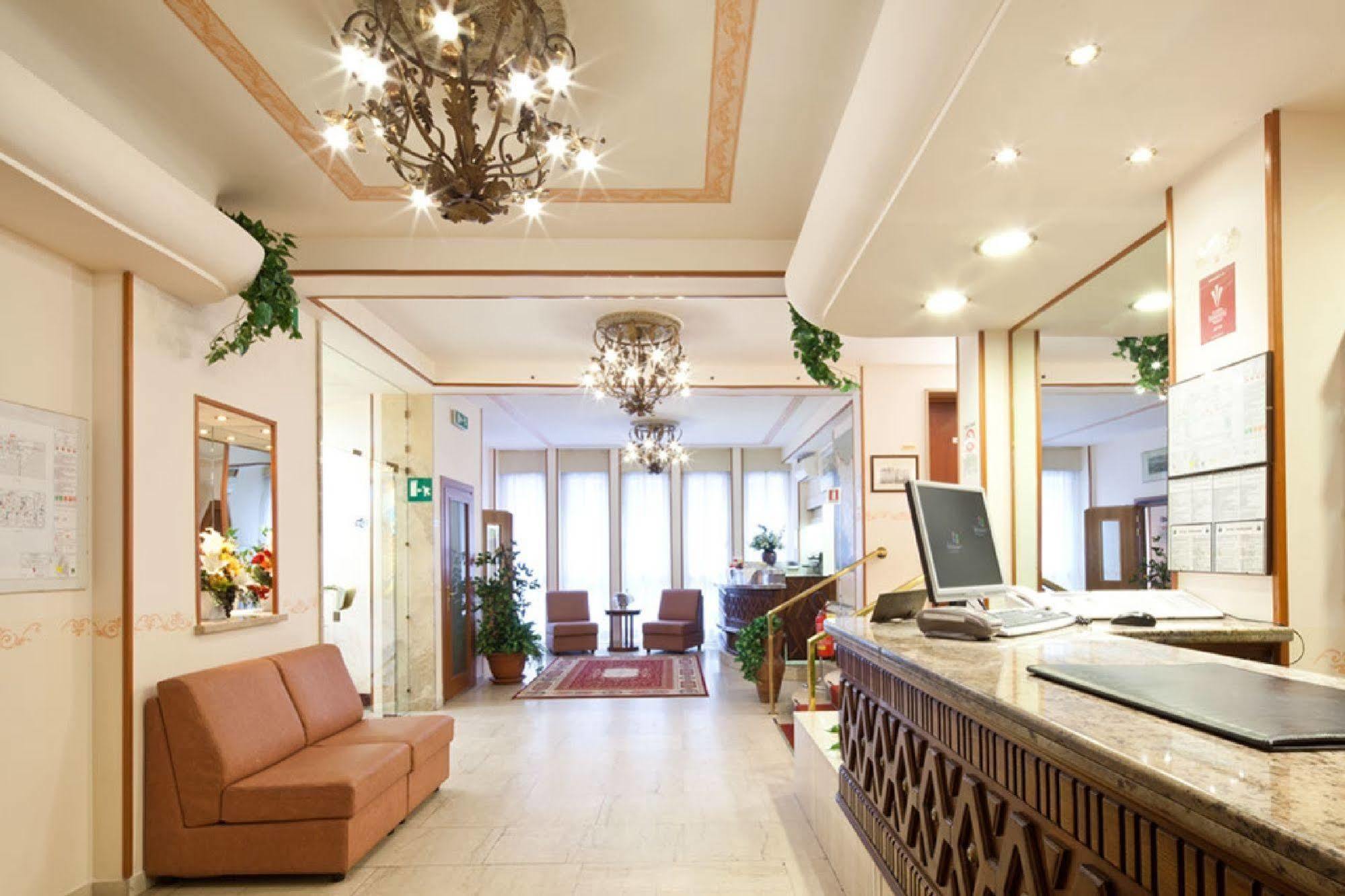 Hotel Terminus & Plaza Πίζα Εξωτερικό φωτογραφία